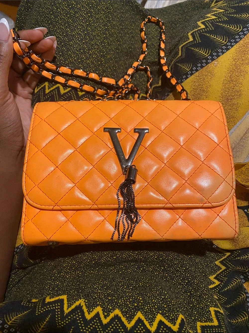 SHEIN Orange Quilted Crossbody with 'V' Tassel